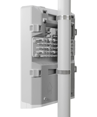 Комутатор MikroTik netPower 16P CRS318-16P-2S+OUT