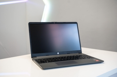 HP 15s-eq0034nu с Ryzen 5 3500U / 8RAM / 512SSD / 15.6" FullHD