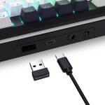 Bluetooth и безжична механична геймърска клавиатура Redragon Wildslash LCD Pro K746WB-RGB-PRO RGB осветление - черна с бяло