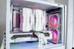 Gaming PC Vita - AMD Ryzen 7 7700 / AMD RX 9070 XT 16GB / 32GB / 1TB NVMe / Air 140