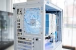 Gaming PC Vita - AMD Ryzen 7 7700 / AMD RX 9070 XT 16GB / 32GB / 1TB NVMe / Air 140
