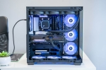 Gaming PC Dark Legend - AMD Ryzen 7 7800X3D / AMD RX 9070 XT 16GB / 32GB / 2TB NVMe / Aqua V Air