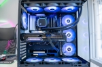 Gaming PC Dark Legend - AMD Ryzen 7 7800X3D / AMD RX 9070 XT 16GB / 32GB / 2TB NVMe / Aqua V Air