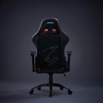Gigabyte Aorus AGC310, Black and Orange