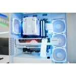 Gaming PC Snow - AMD Ryzen 7 5700X / AMD RX 9070 XT 16GB / 32GB / 1TB NVMe