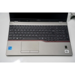 Fujitsu Lifebook U7511 - Intel 5-1135G7 / 8 RAM / 240 SSD / 15.6" Full HD